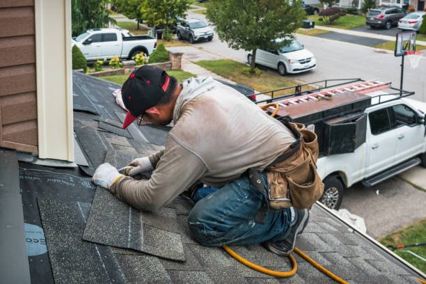 Professional Roofing technician working in Aroma Park, IL